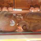 Il pane � detto anche skuan�te, cio� accavallato, soprannome che deriva dalla sua forma